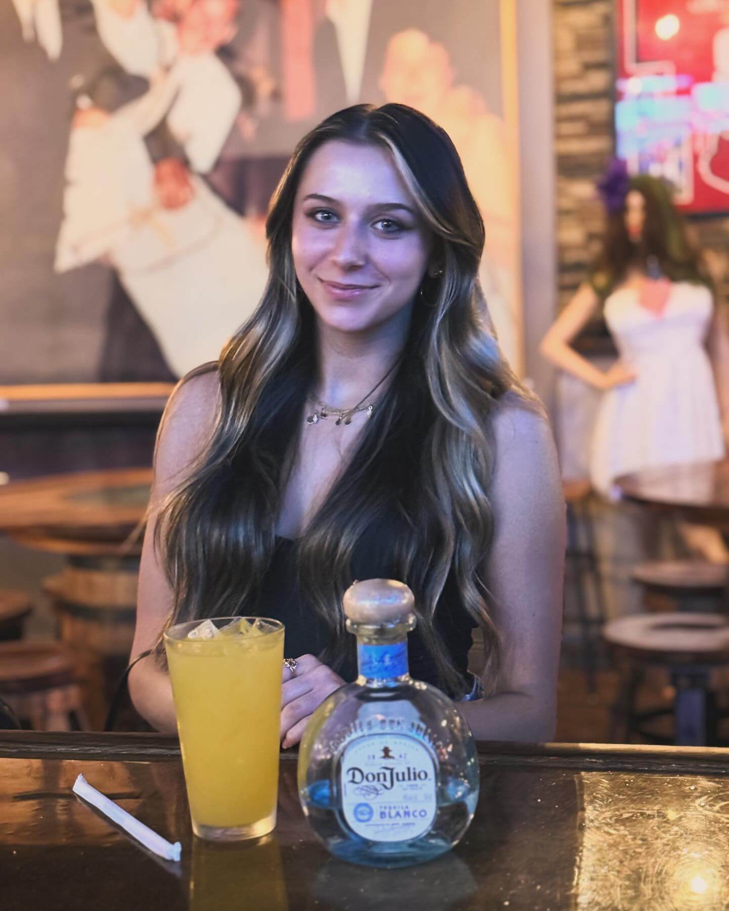 Bar photo 2